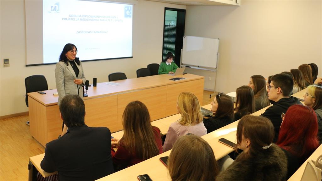 Prvo događanje Udruge Alumni održano je u ponedjeljak 15. prosinca 2025. na MEFST-u